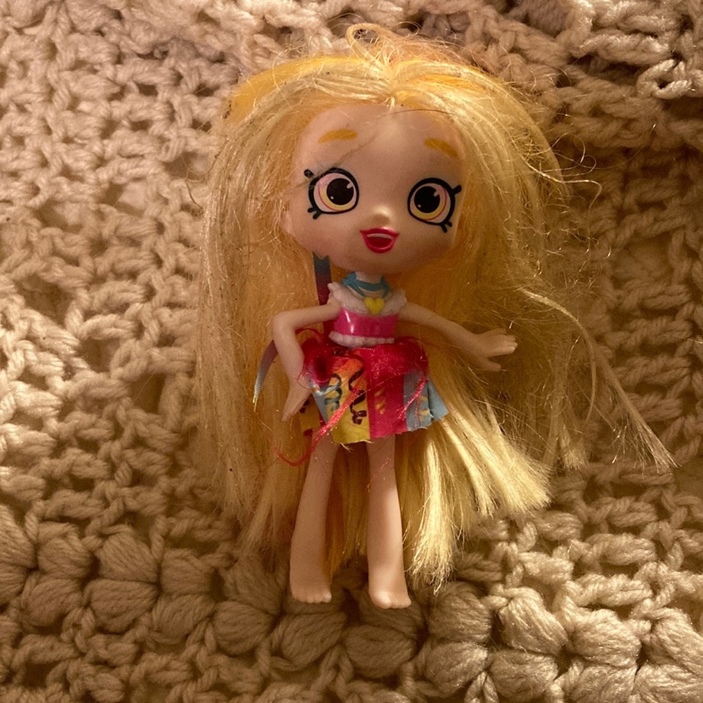 Shopkins retired Girls day Out shopkins Doll 5”